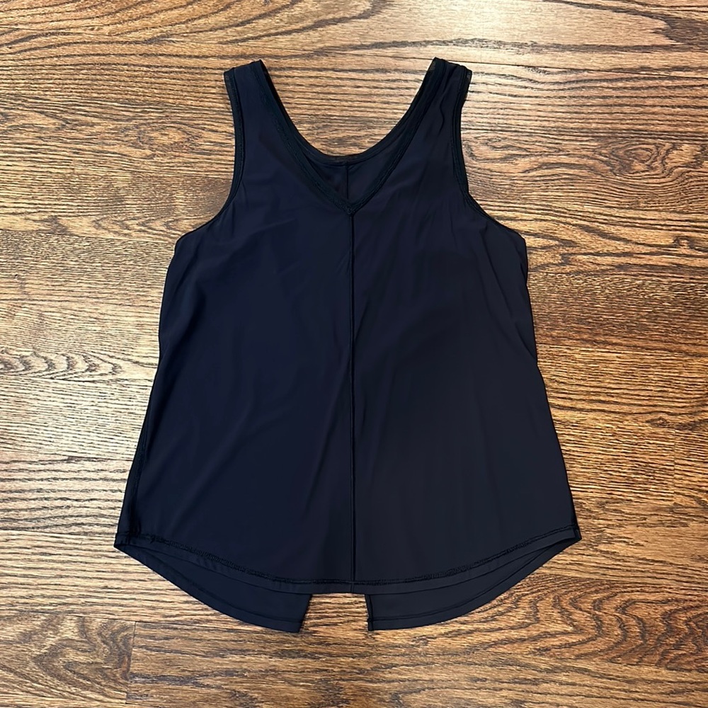 Lululemon tank